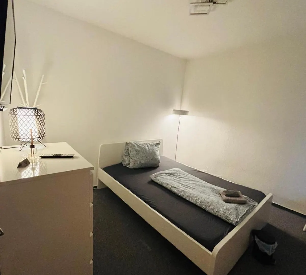 홈스테이 Basic-Privat-Zimmer In Der Innenstadt 뷔르츠부르크